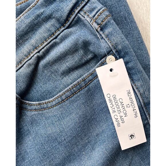 NWT NINE WEST Mid Rise Relaxed Fit Chrystie Capri Stretch Denim in Canyon, 12 - Picture 8 of 16